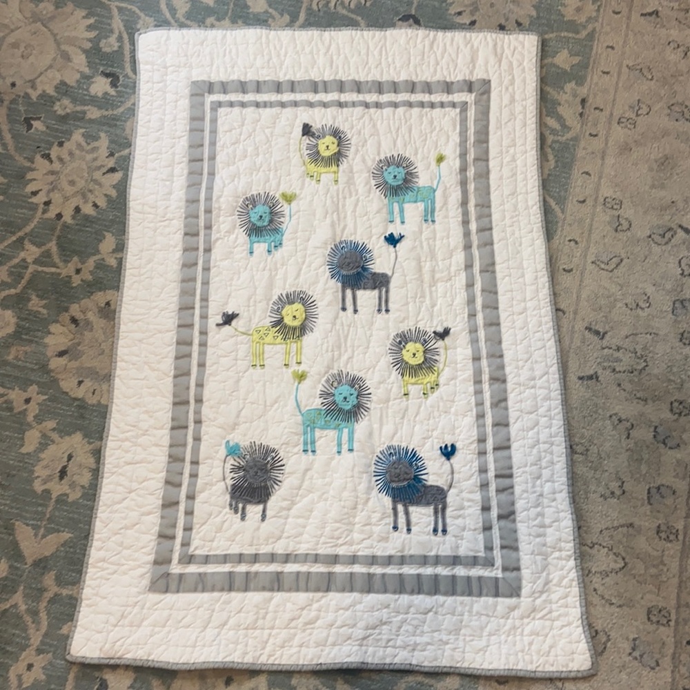 Pottery barn kids lion quilt